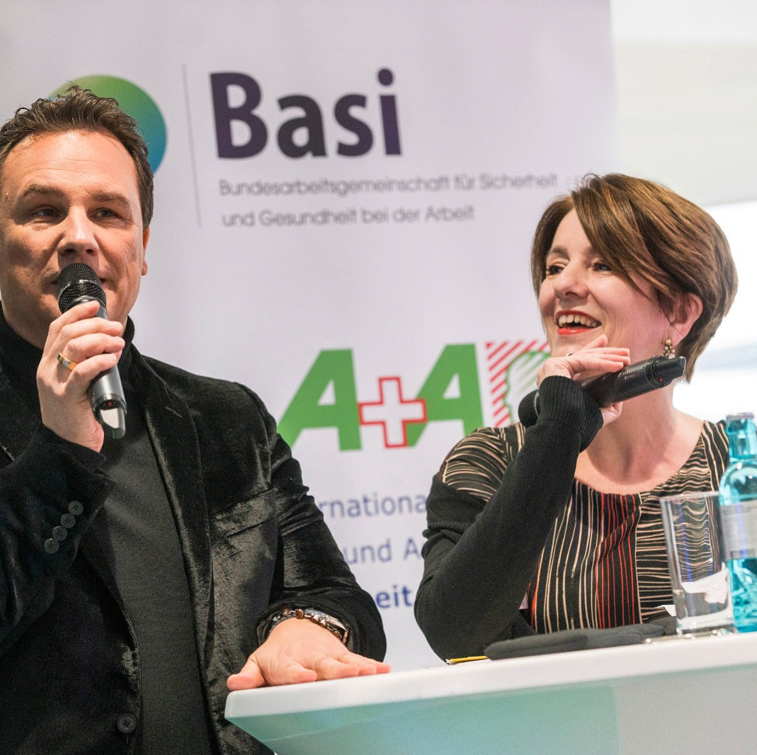 Moderation at the A+A Congress with designer Guido Maria Kretschmer